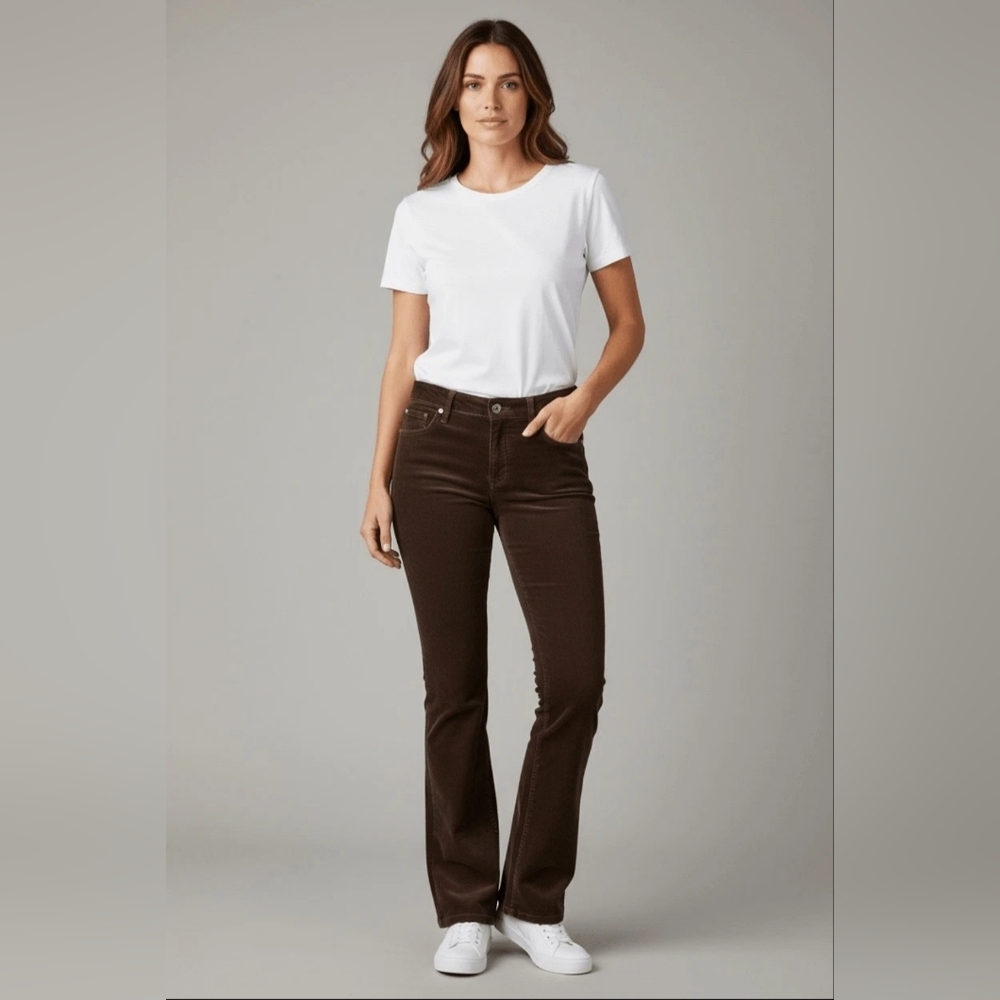 NWT Eddie Bauer Women's Size 10 Brown Corduroy Bootcut Stretch Pants